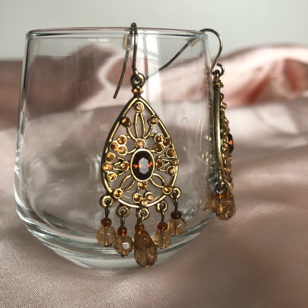 Gold and amber earrings